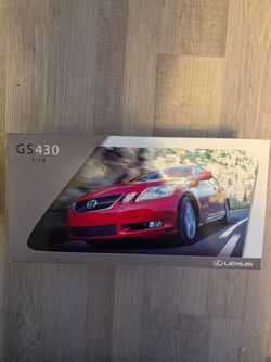Lexus GS430 1:18 never been opened