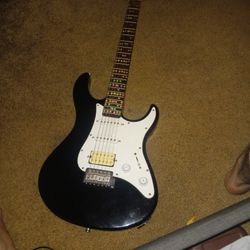 Electric guitar! (aux input broken repairable)