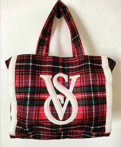 Large Victoria secret women's handbag new condition. Fontana pickup.