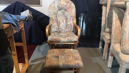 Glider Rocking Chair with Ottoman