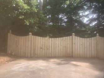Wood Scalop Fence $10 ‘