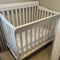 Dream on me, mini crib