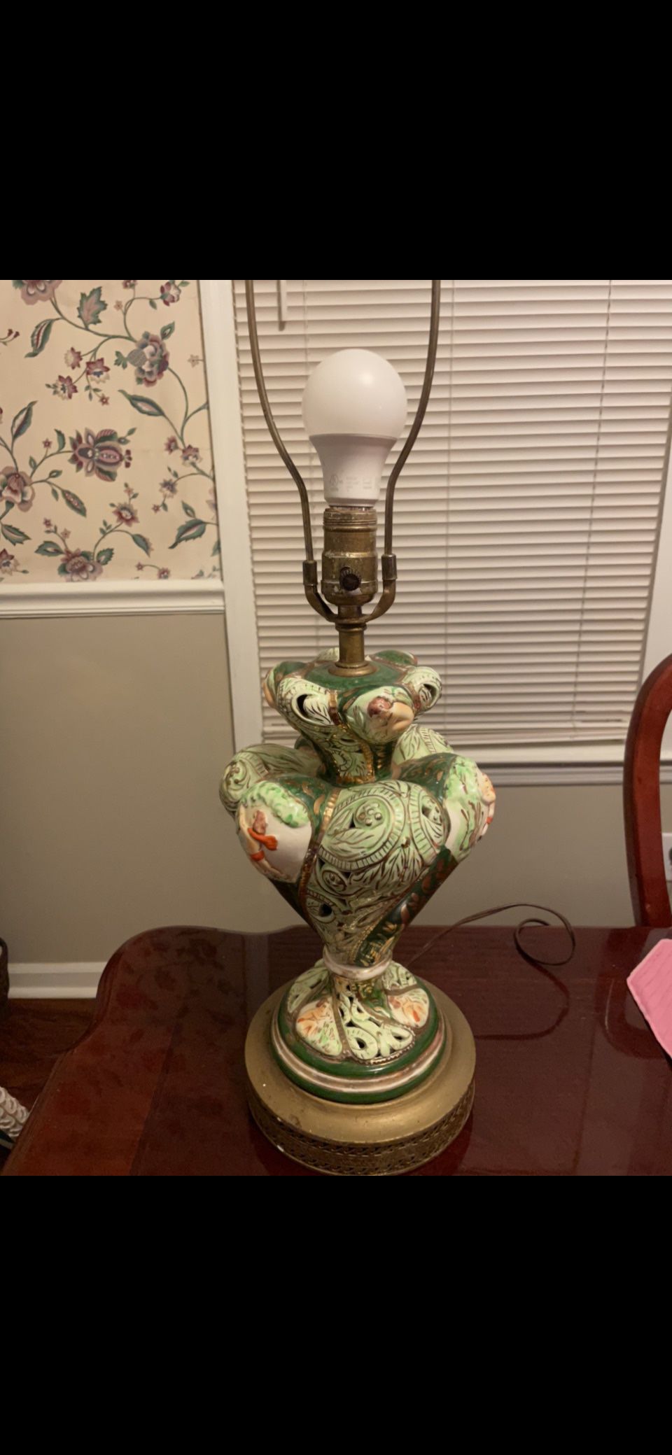 Antique Cherub Angel Campodimonte Lamp