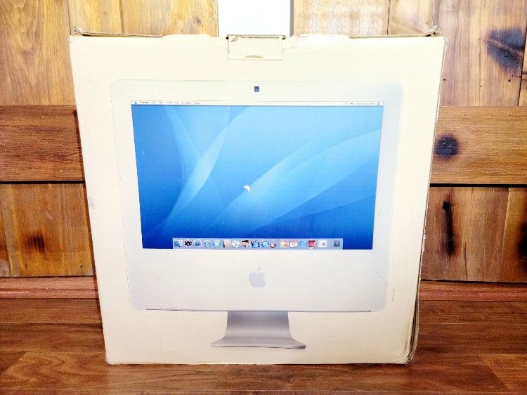 Apple iMac 17" Computer A1208 DVD+R Desktop All In One PC MA590LL/A 2GB SDRAM