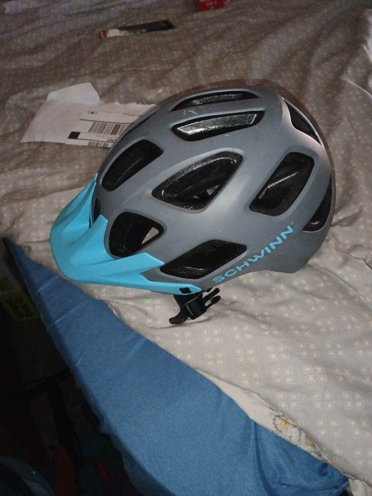 Helmet By Schwinn 5.00