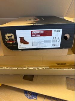 Brand New Men’s Irish Setters