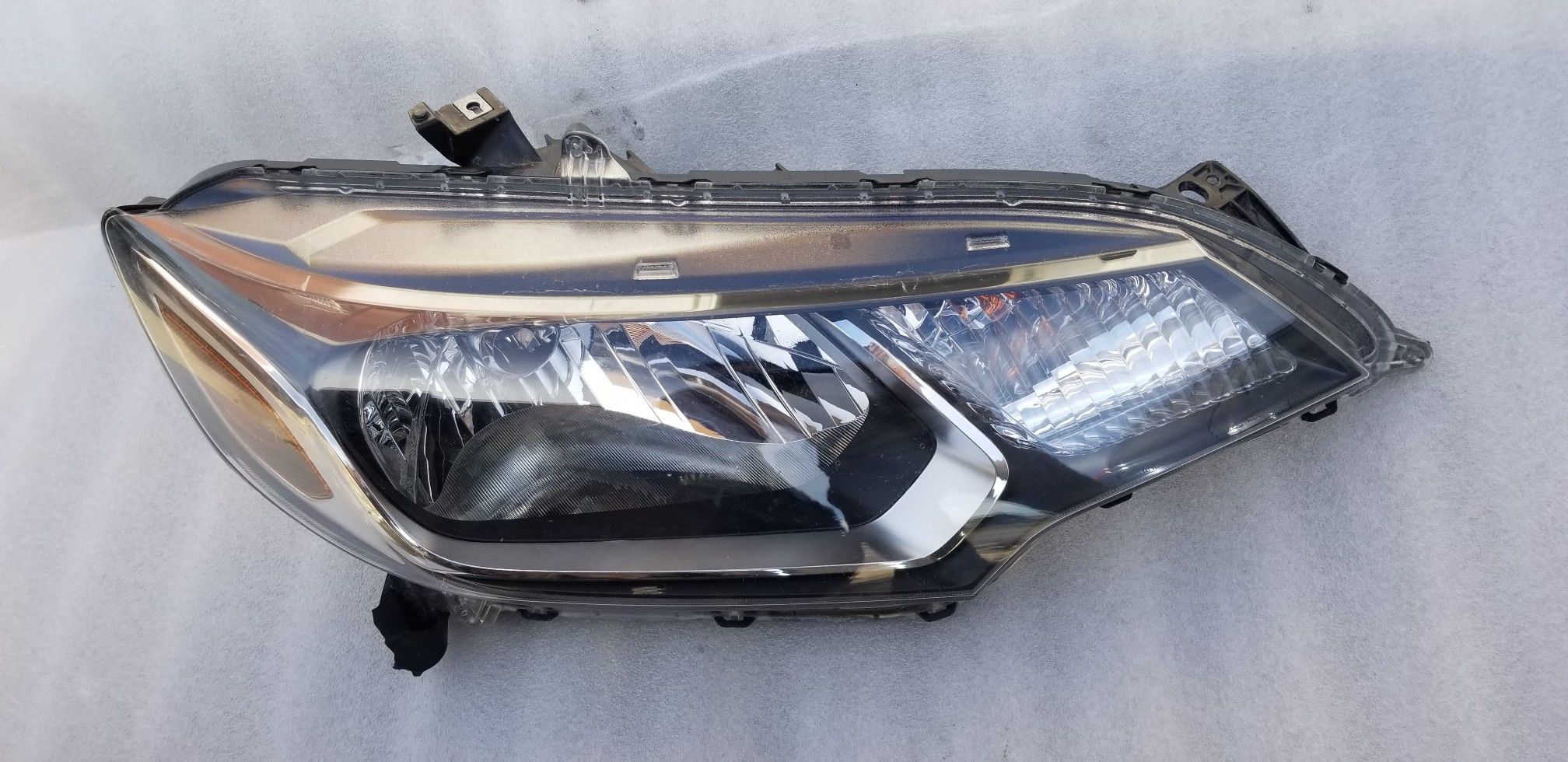 2015 - 2017 Honda Fit headligth passenger side, hood, Front bumper Oem parts