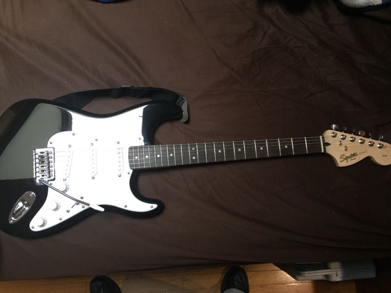 Fender squier affinity stratocaster