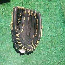 BASEBALL SOFTBALL ⚾🥎 NEW 13 INCH LS BROKEN IN GLOVE!only 80!Betta Hurry 