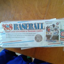 1988 Factory Sealed Fleer Baseball Card Set..672 Cards.