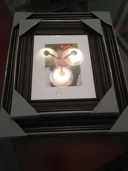 PICTURE FRAMES