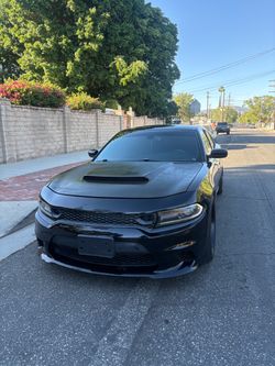 Dodge Charger SE