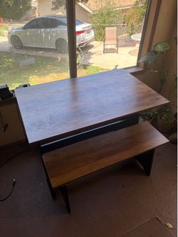 Table with Bench seat