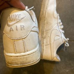 Men’s Nike Air Force Ones Size 8