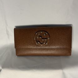 Gucci Studded SoHo Wallet
