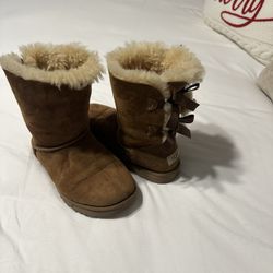 Uggs size US 7