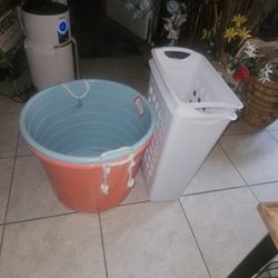 4 PLASTIC LAUNDRY BASKETS $5 EACH