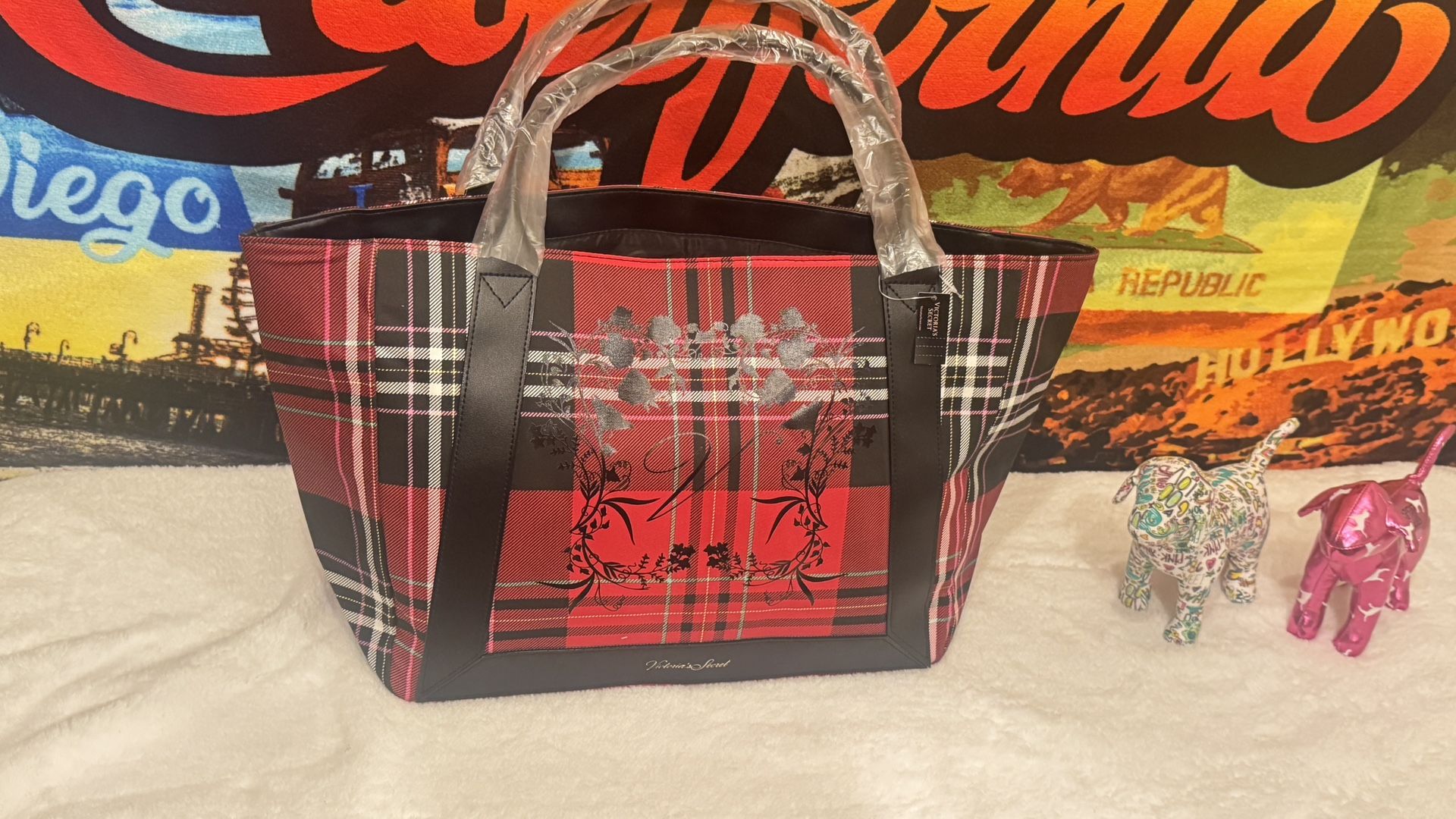 New Victoria's Secret Plaid Logo Tote Bag