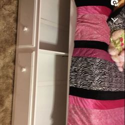 Twin Bed With Trundle For A Little Girl
