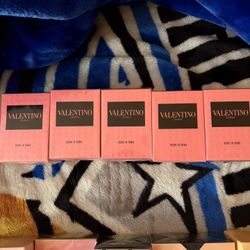 VALENTINO DONNA BORN IN ROMA PERFUME 