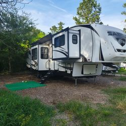 Rv Sabré Cobalt $21900