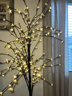 Lighted tree home decor