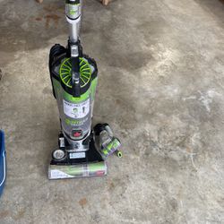 Free Vacuum Cleaner PENDING PICK UP