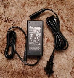 Desktop Power Adapter ULLPOWER GSW48-150-3000 15V 3000mA