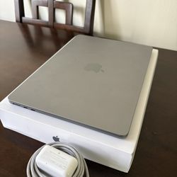 MacBook Air With M3 Chip (2024)