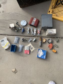 Assortment Of Electronics 