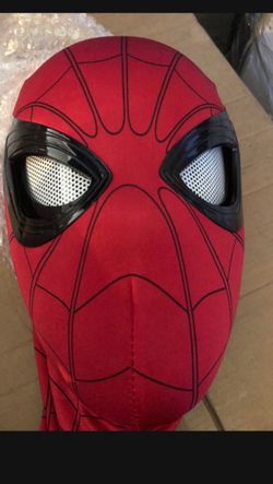 Electric Spider Superhero Role-Playing Mask Toy with Moving Eyes and LED Lights - Remote Control Ring, Fun Gift for Men (red)