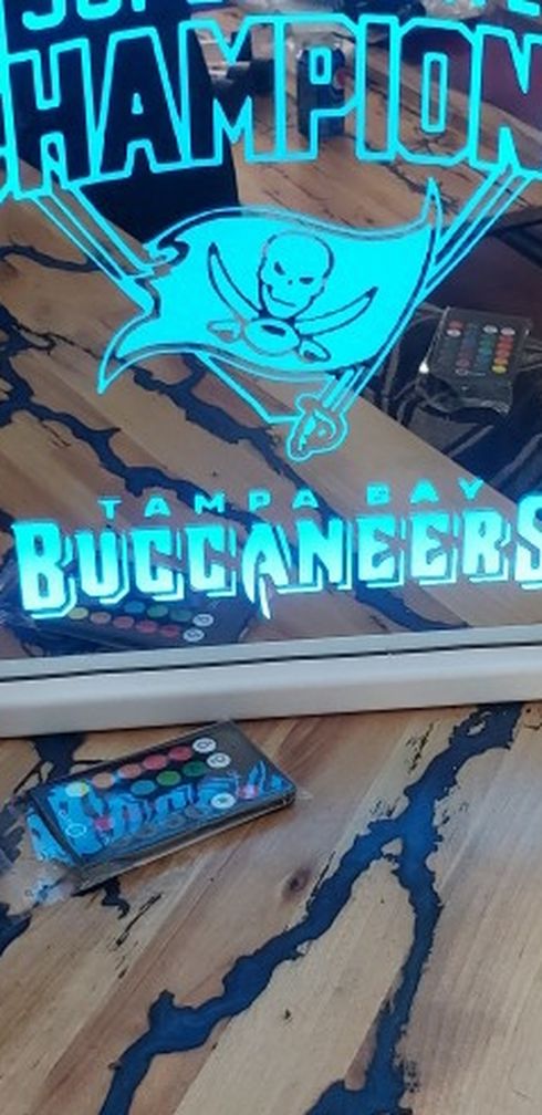 Super Bowl Buccaneers Etched Lighted Mirror