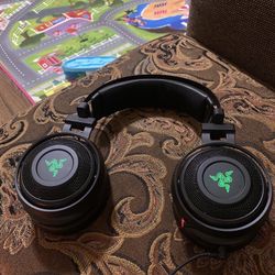 Razer Nari Wireless Gaming Headphones