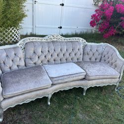 Vintage Sofa Set