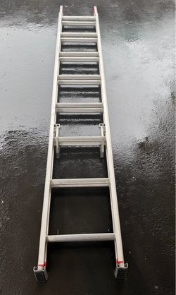Ladder 16 Feet Extension (WERNER) Aluminum As Is, used but in good condition