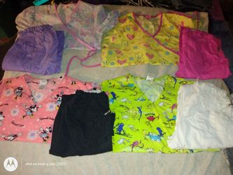 Small.medium scrub all for 10$