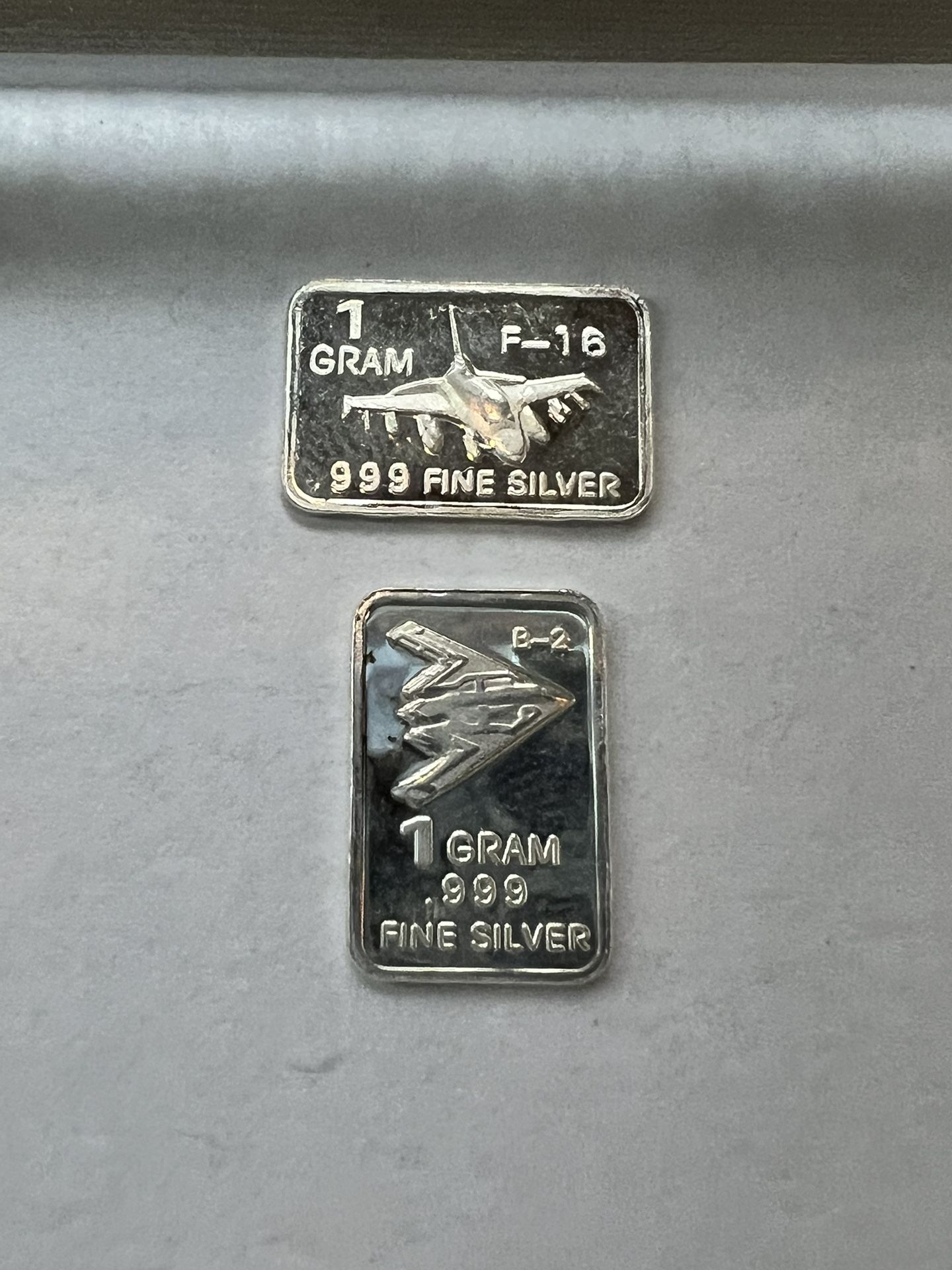 PURE SOLID SILVER 999% EACH BAR IS ONE GRAM BOTH FOR $65