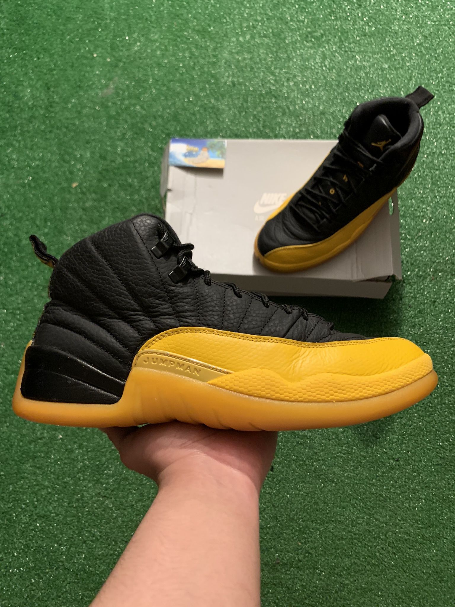 Air Jordan 12 Retro University Gold