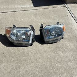 2014-2021 Toyota Tundra Headlights With Led DRL