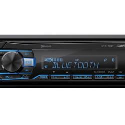 Alpine  UTE-73BT
1-DIN Digital Media Receiver Mech-Less Bluetooth with AM/FM tuner