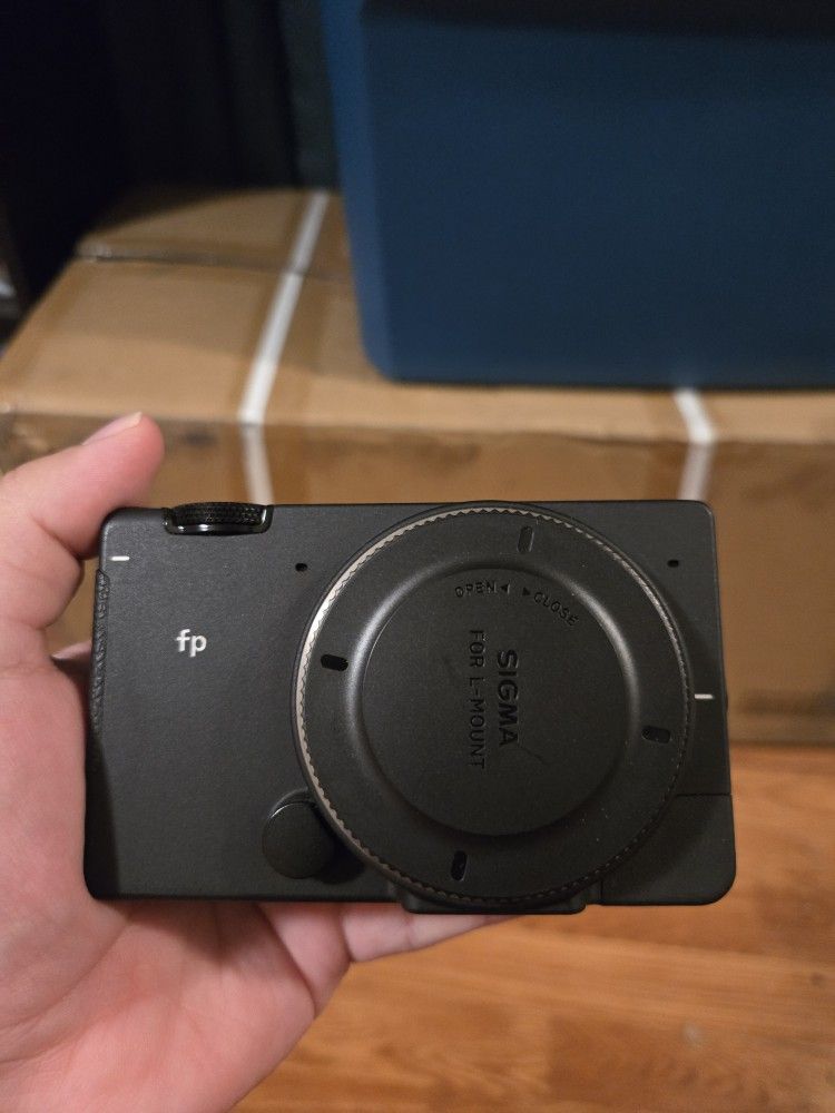 Sigma Fp With Two Lenses 