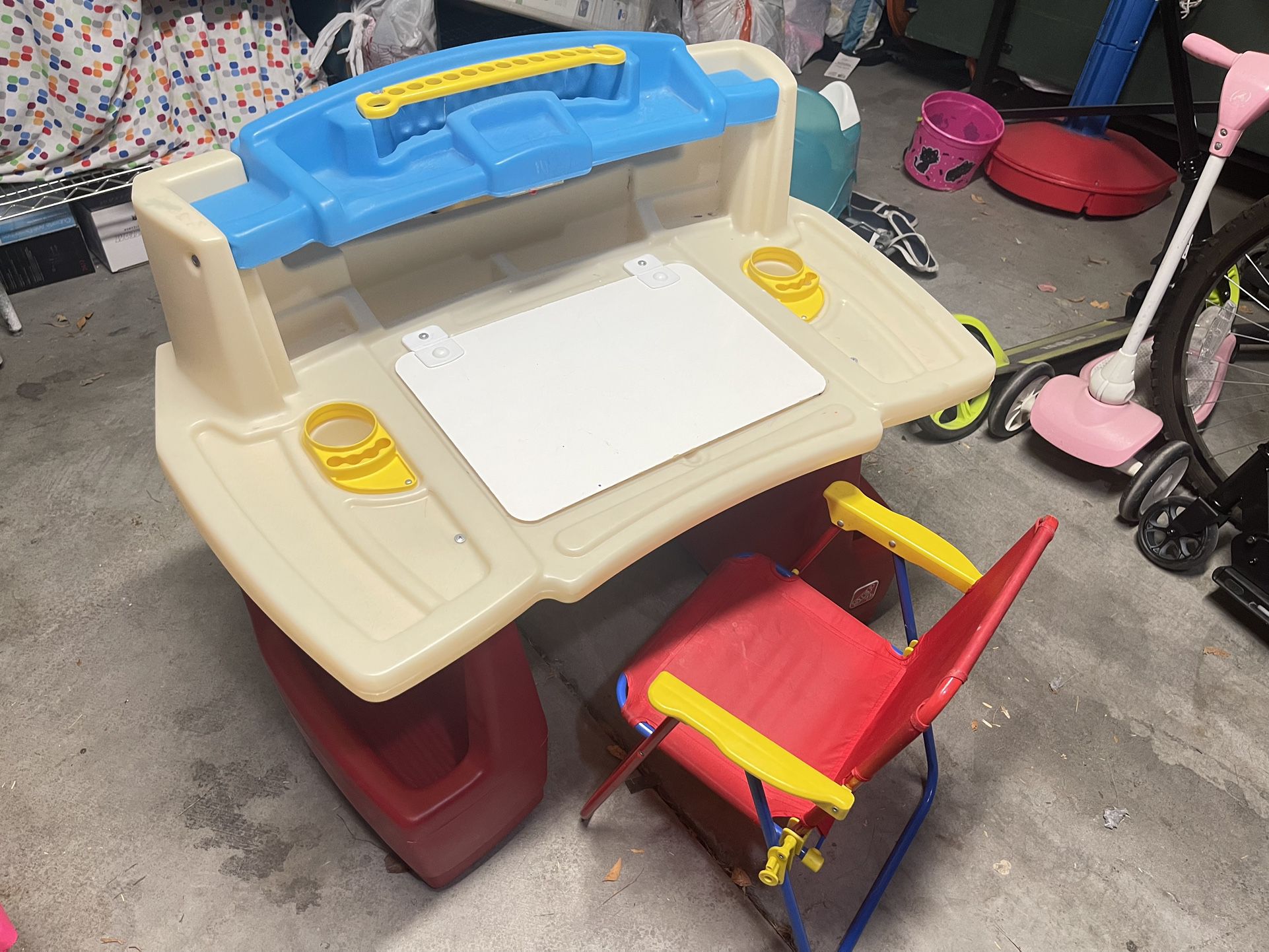 Deluxe Art Master Desk Plastic Kids Activity Center Plus Chair 