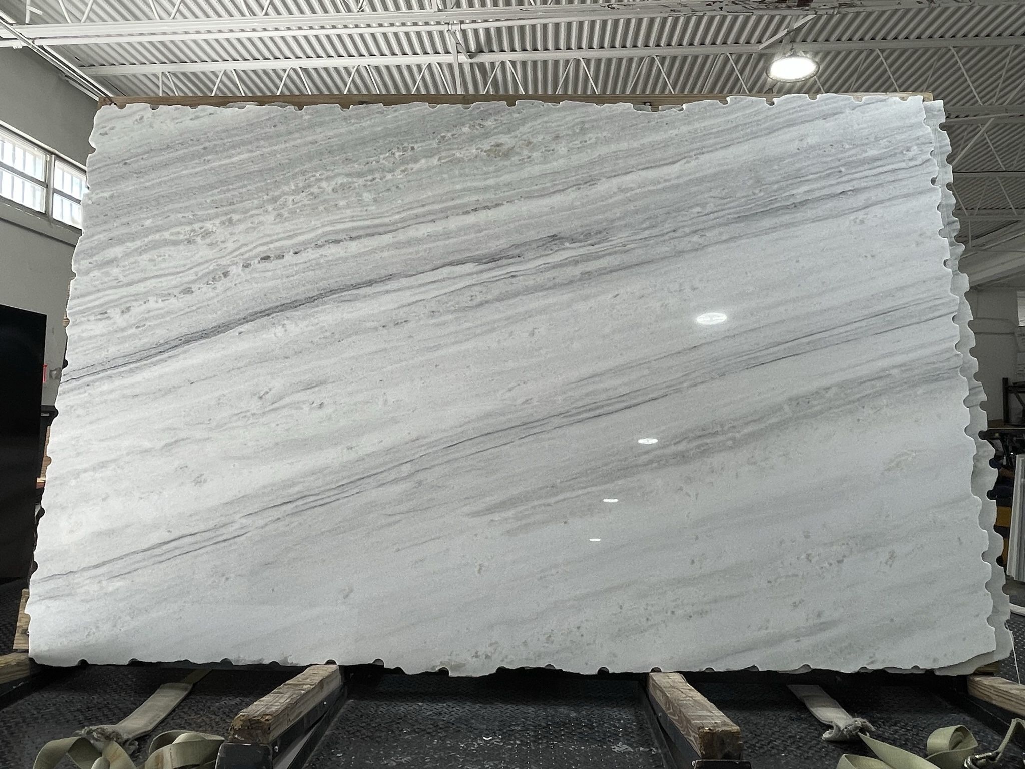 MARBLE SLABS FANTASTY WHITE 3CM FOR KITCHEN COUNTERTOPS