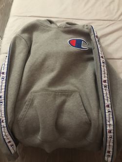 Champion sweater youth xl