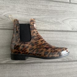 A New Day Rainboot Size 7