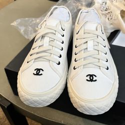 Chanel Women Sneakers