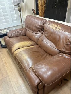 Recline leather coach