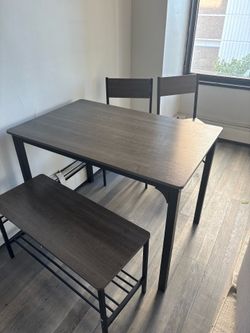 FREE Furniture - 6030 N Sheridan Rd #612