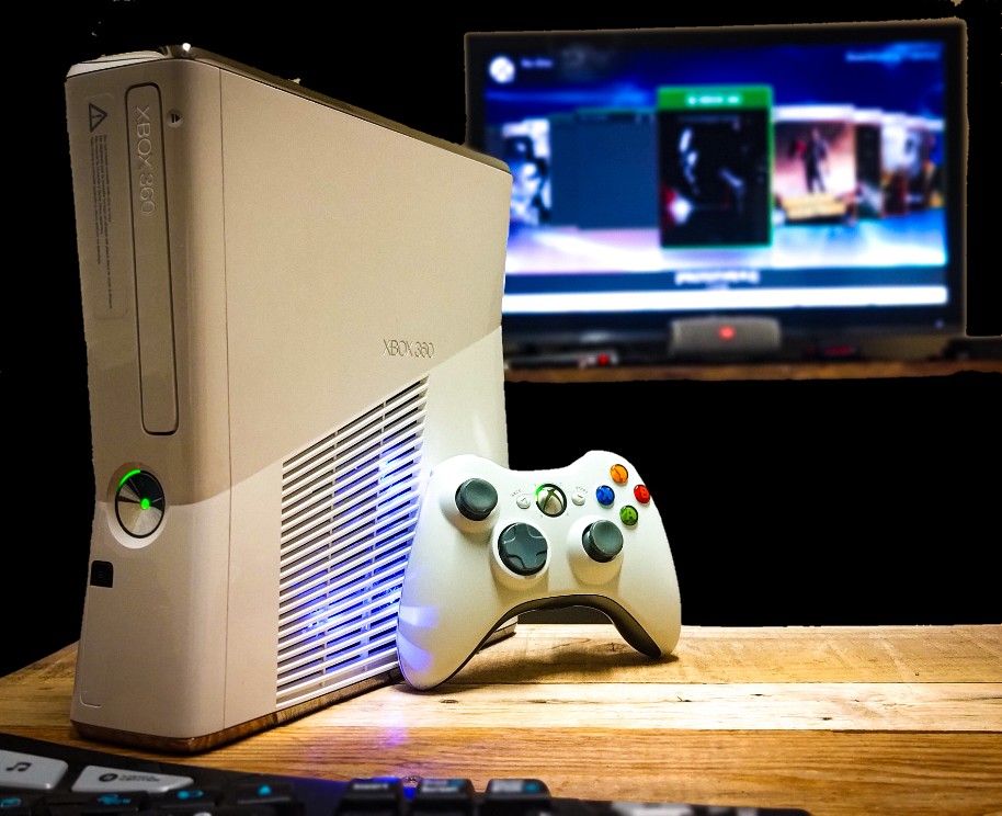 Custom Xbox 360 S ( slim ) 750GB