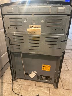 GE 4.8 CuFt 4-Burner Freestanding Gas Range in Stainless Steel